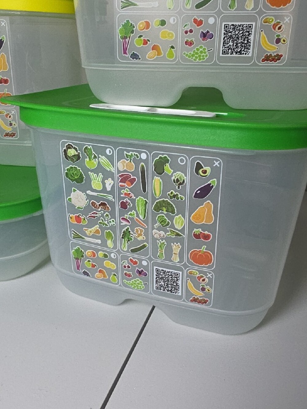 Tupperware Brand FridgeSmart Containers - Picture 4 of 7